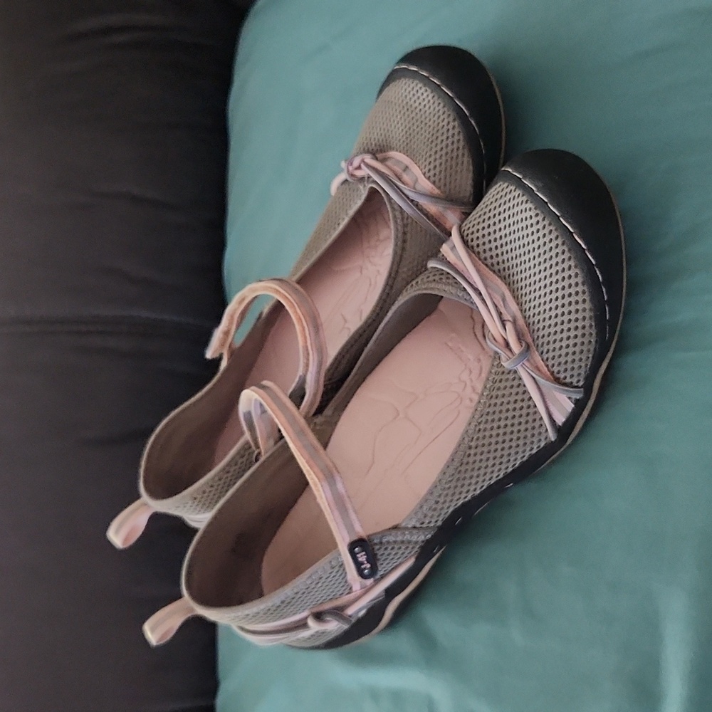 J-41 Sandals